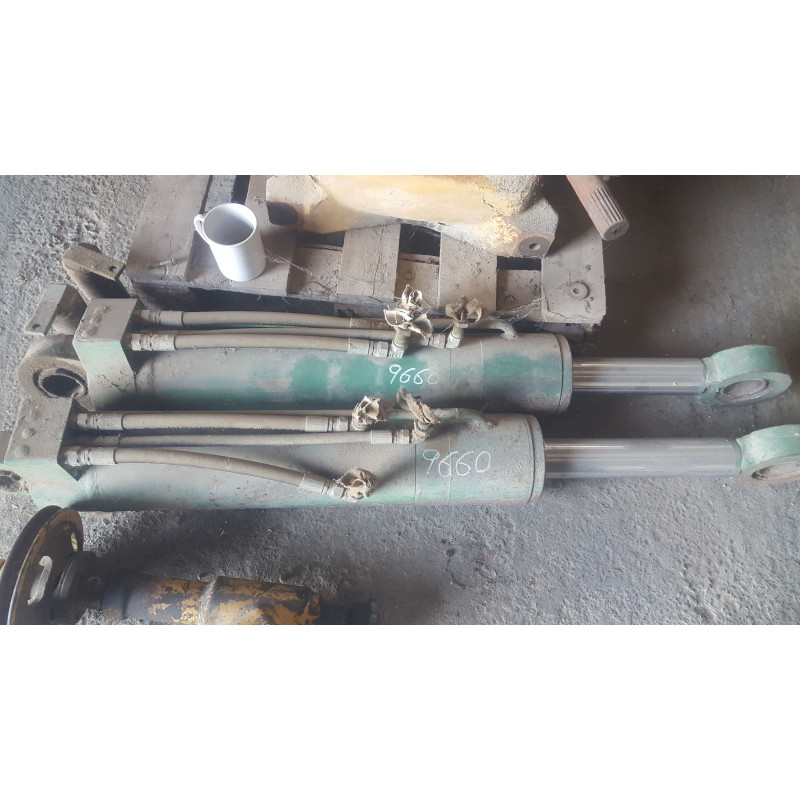 PISTON DE NIVELACION JOHN DEERE 9660 HILL MASTER